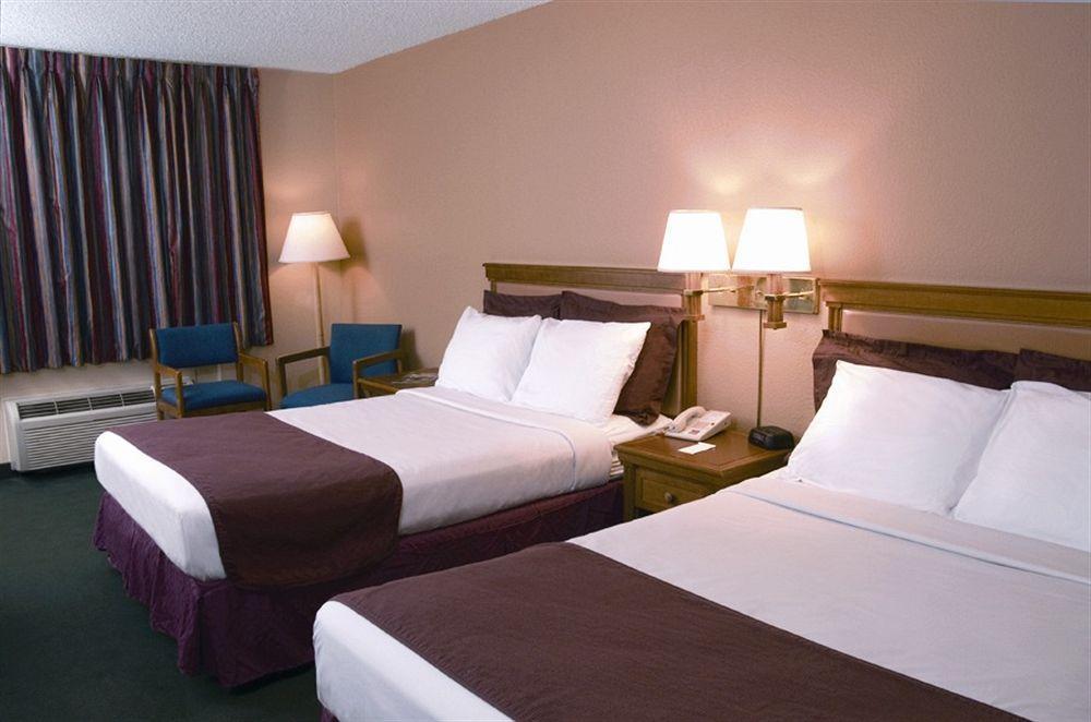 American Eagle Inn & Suites Брэнсон Номер фото