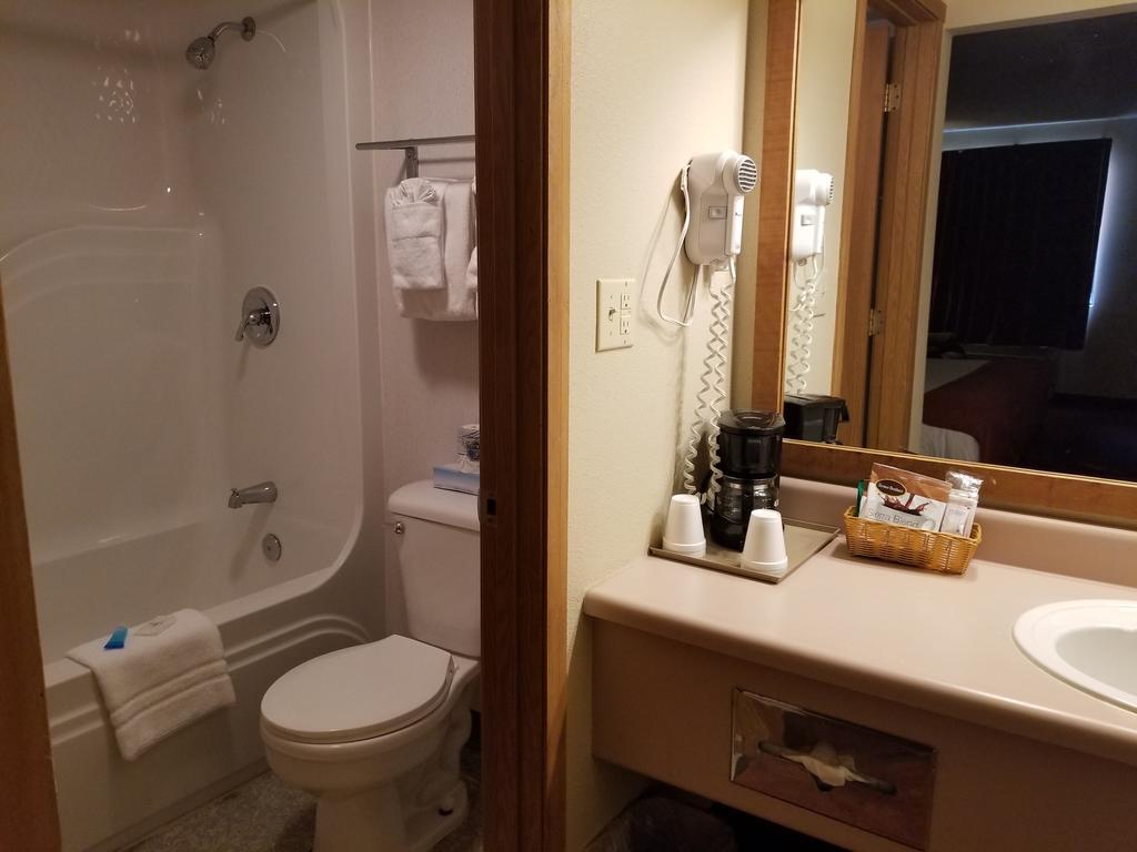 American Eagle Inn & Suites Брэнсон Экстерьер фото